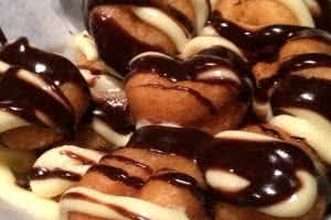 Boston Cream Pie Mini Donuts