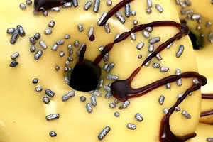 Lemon ElderBerry Donut