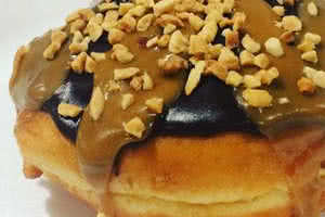 Turtle Cheesecake Donut