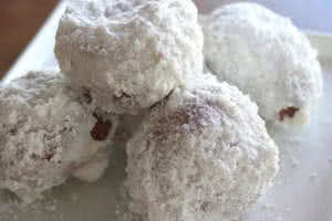 Powdered Dough Balls