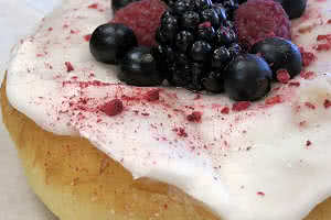 Lemon Glaze Berry Donut