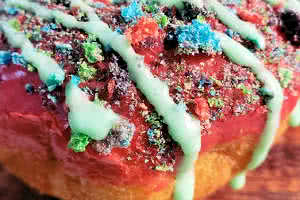 Dingle Berries Donut