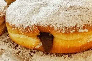Nutella Filled Powdered Donut
